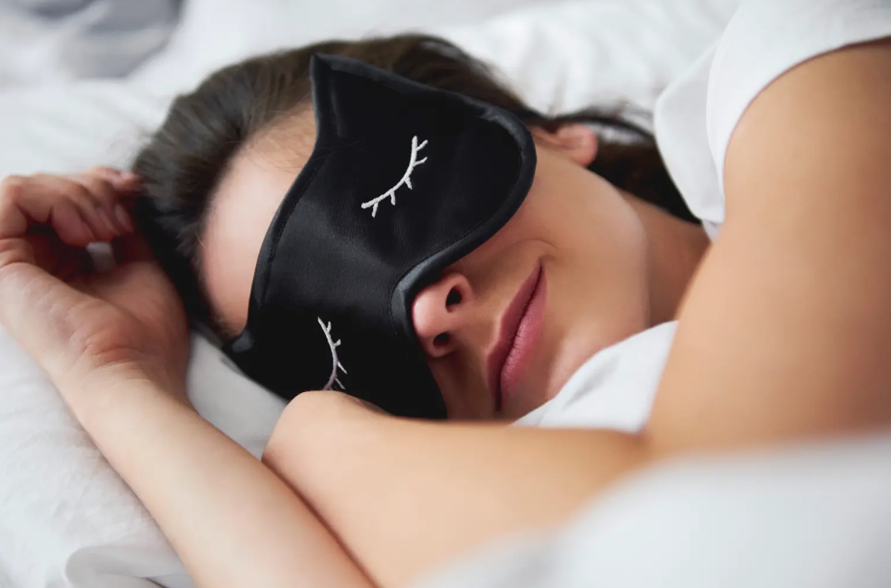 Chuyên gia giấc ngủ: Ngủ 8 tiếng/ngày vẫn chưa đủ, thực hiện 1 điều cực rẻ tiền này cơ thể hưởng lợi không ngờ, khỏe mạnh, sống lâu - Ảnh 2.