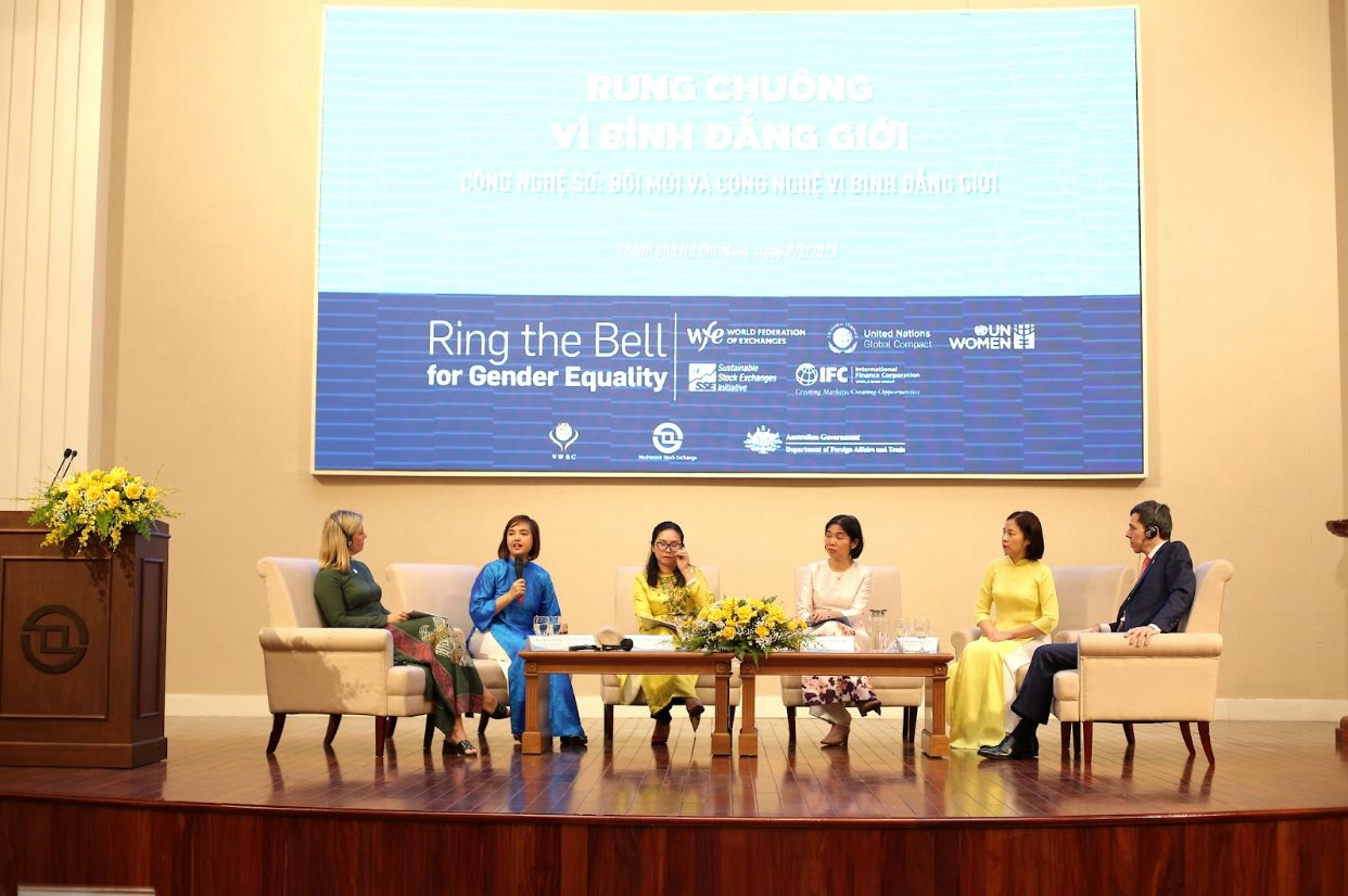 Giám đốc điều hành FRT: “Cần tăng cường sự hiện diện của các nữ lãnh đạo trong dòng chảy công nghệ số” - Ảnh 2. Giám đốc điều hành FRT: “Cần tăng cường sự hiện diện của các nữ lãnh đạo trong dòng chảy công nghệ số” - Ảnh 2.