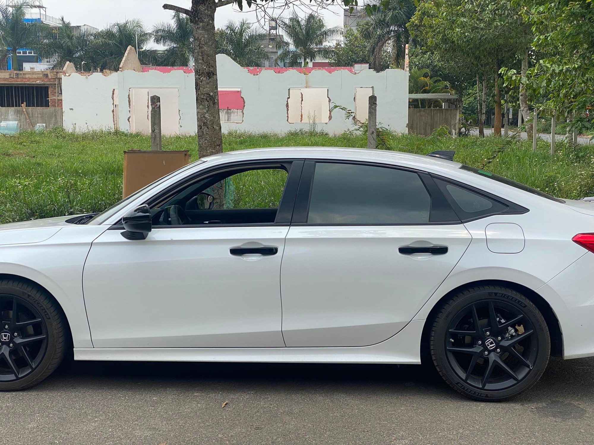 Vụ Honda sơn dặm che vết trầy rồi giao cho khách, chủ xe cho biết: ‘Sẽ sang tận Honda Thái Lan để khiếu nại nếu không được giải quyết sớm’ - Ảnh 4. Vụ Honda sơn dặm che vết trầy rồi giao cho khách, chủ xe cho biết: ‘Sẽ sang tận Honda Thái Lan để khiếu nại nếu không được giải quyết sớm’ - Ảnh 4.