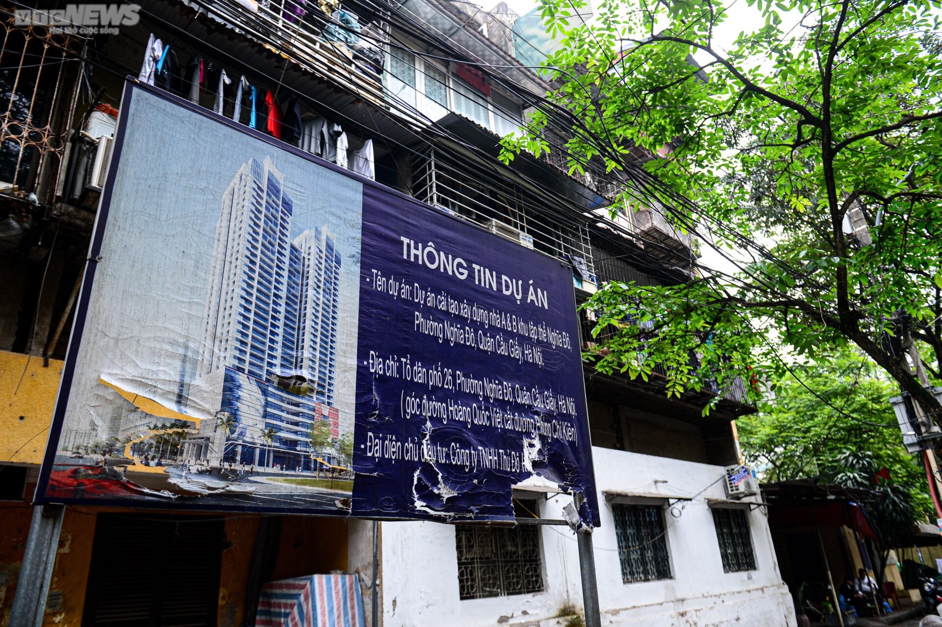 Người Hà Nội bất an sống trong khu tập thể chờ sập, không mưa cũng dột - Ảnh 3.