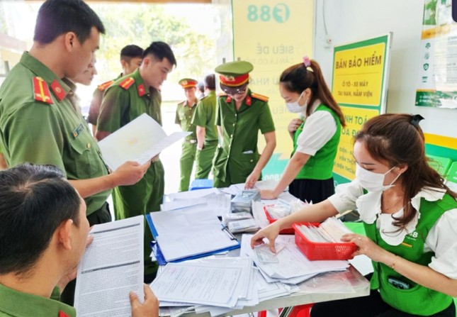 Loạt chi nhánh F88 ở Lâm Đồng thu nhiều khoản phí cao hơn cả lãi suất cho vay - Ảnh 1.