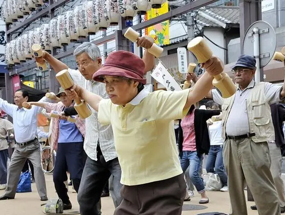 Đây là 5 lý do khiến người Nhật sống thọ: Ăn cá là điều cuối cùng, lý do đầu tiên mới bất ngờ, thứ này ở Việt Nam bán nhan nhản - Ảnh 3.