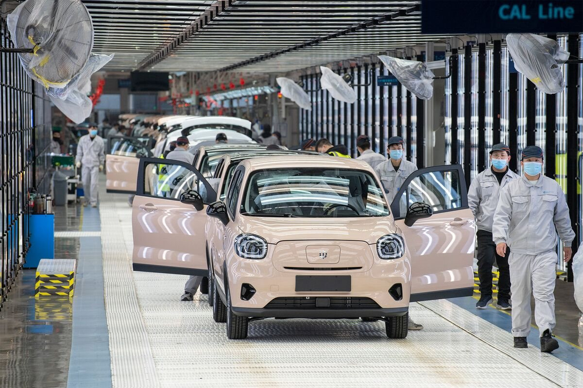 Xe điện Trung Quốc trỗi dậy: Bắt thương hiệu ngoại hoạt động dưới mác liên doanh, tự thiết kế, sản xuất từ A-Z khiến Porsche, BMW vỡ mộng bá chủ - Ảnh 3.