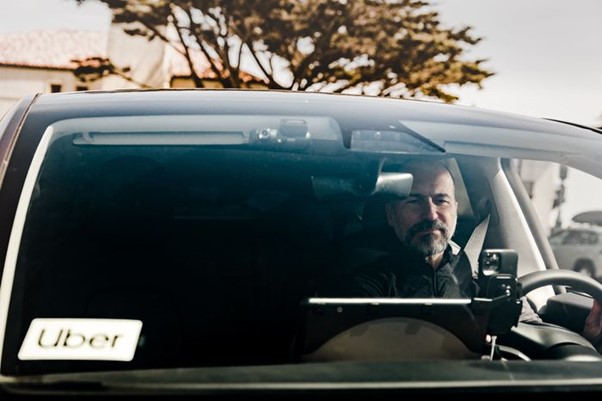 Chủ tịch Uber ‘giả dạng’ tài xế và cái kết là giúp công ty phục hồi sau khủng hoảng - Ảnh 1.
