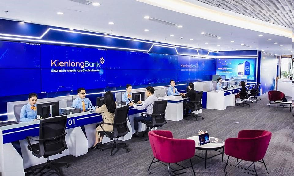 KienlongBank đặt mục tiêu lợi nhuận trước thuế 700 tỷ đồng năm 2023, tăng trưởng tín dụng hơn 15% - Ảnh 1.