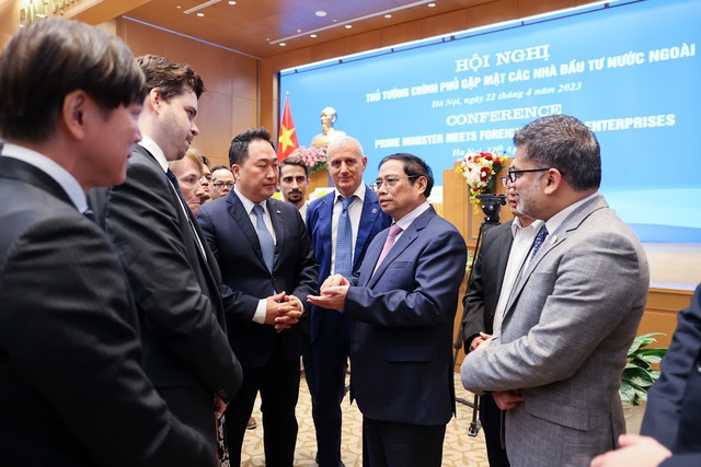 3 tập đoàn ngoại muốn rót 3,7 tỷ USD vào Việt Nam - Ảnh 2. 3 tập đoàn ngoại muốn rót 3,7 tỷ USD vào Việt Nam - Ảnh 2.