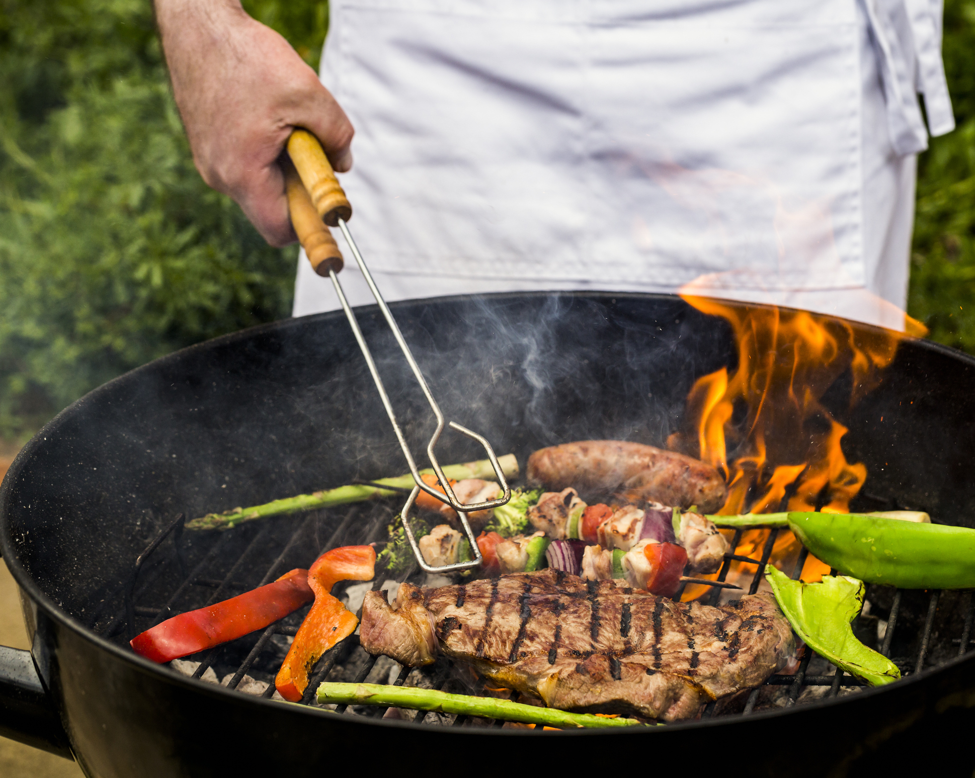 Các bác sĩ ung thư nói về 6 loại thực phẩm nên hạn chế: Toàn món thường thấy, nhiều người ‘khoái’ ăn - Ảnh 2. Các bác sĩ ung thư nói về 6 loại thực phẩm nên hạn chế: Toàn món thường thấy, nhiều người ‘khoái’ ăn - Ảnh 2.