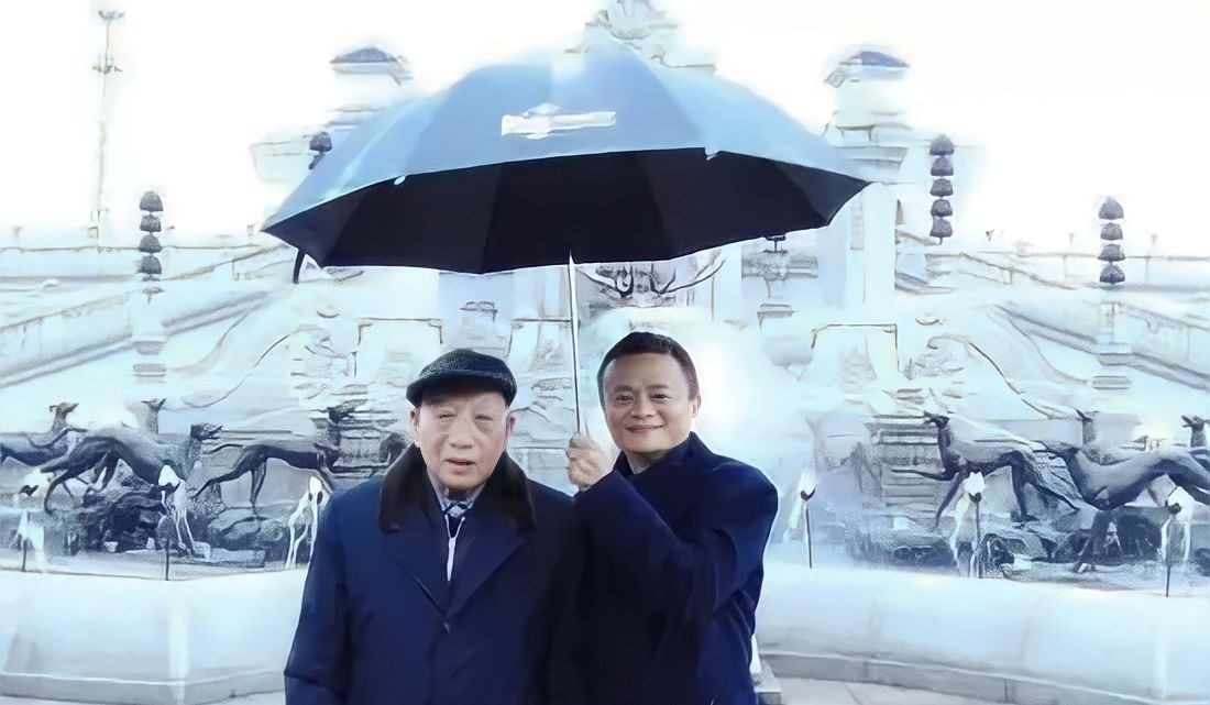 Người đàn ông khiến Jack Ma phải cầm ô che khi đi cùng: Từ nông dân nghèo trở thành ông trùm kinh doanh đa lĩnh vực, xây dựng "Hollywood phương Đông"  - Ảnh 7.