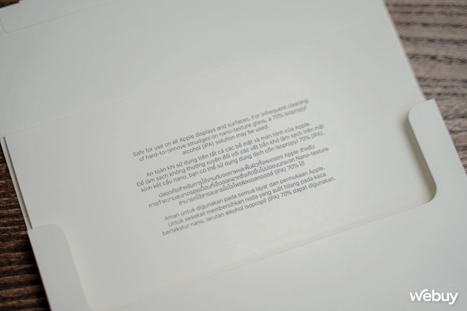 Khăn lau màn hình Apple giảm còn 100.000đ, tôi đã mua dùng thử và thấy bất ngờ - Ảnh 4. Khăn lau màn hình Apple giảm còn 100.000đ, tôi đã mua dùng thử và thấy bất ngờ - Ảnh 4.