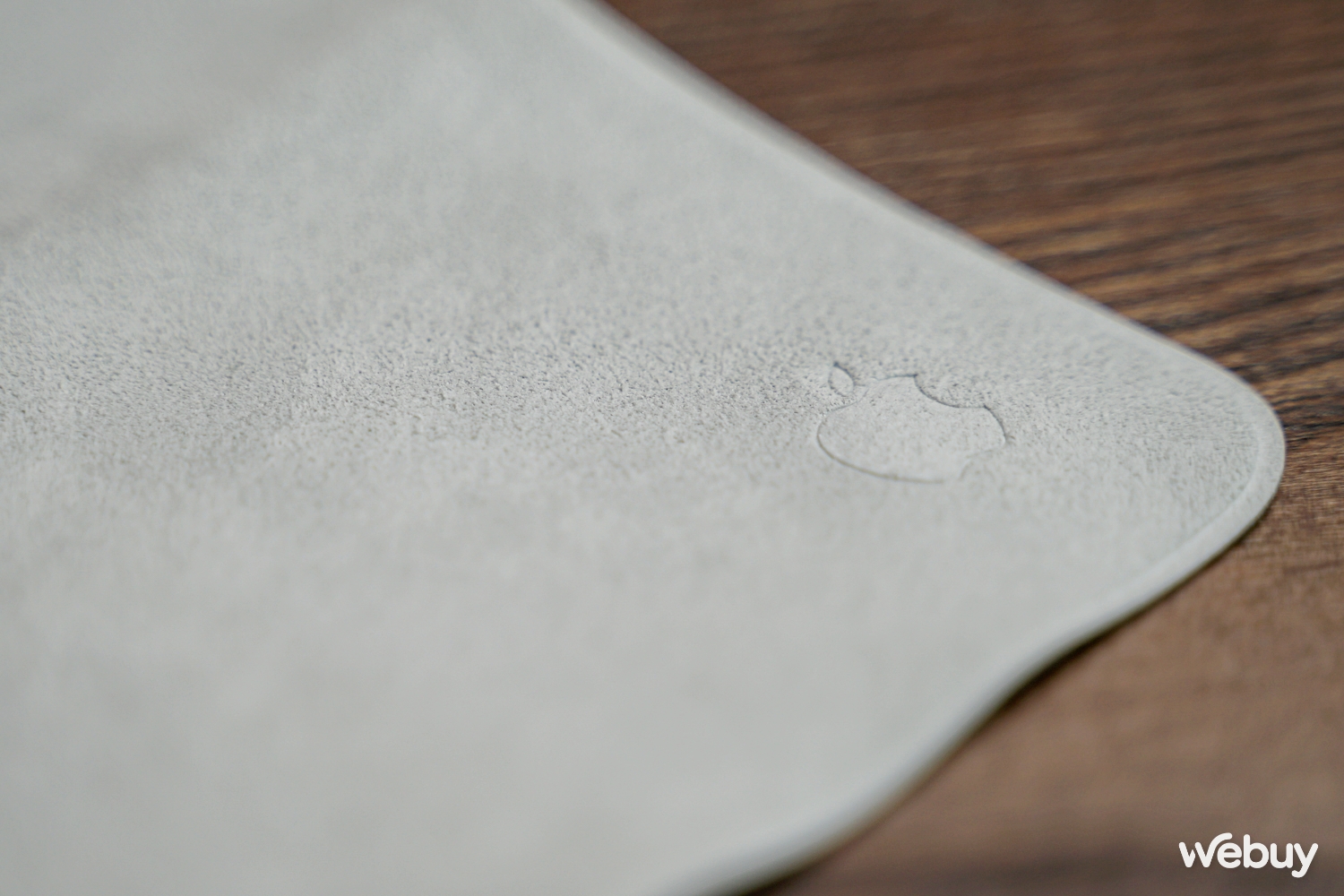Khăn lau màn hình Apple giảm còn 100.000đ, tôi đã mua dùng thử và thấy bất ngờ - Ảnh 7. Khăn lau màn hình Apple giảm còn 100.000đ, tôi đã mua dùng thử và thấy bất ngờ - Ảnh 7.