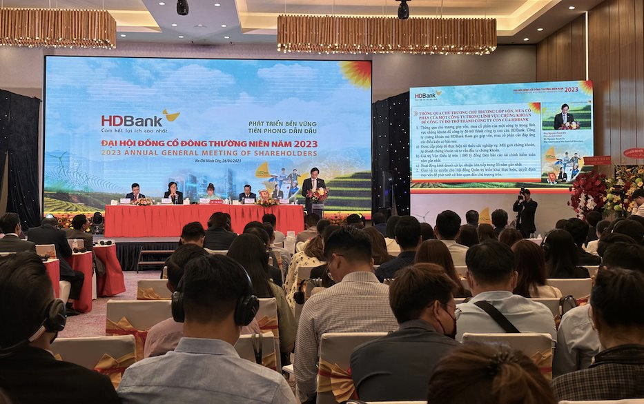 ĐHCĐ HDBank: Chia cổ tức tiền mặt và cổ phiếu tỷ lệ 25% trong năm nay, tiếp tục kế hoạch “Tăng trưởng cao và bền vững” - Ảnh 5.