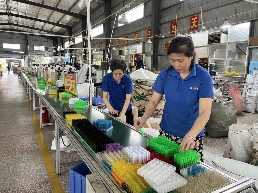 Một vật dụng giá chỉ vài nghìn đồng từ Trung Quốc chiếm lĩnh thị trường toàn cầu: Hé lộ công nghệ phía sau - Ảnh 2. Một vật dụng giá chỉ vài nghìn đồng từ Trung Quốc chiếm lĩnh thị trường toàn cầu: Hé lộ công nghệ phía sau - Ảnh 2.