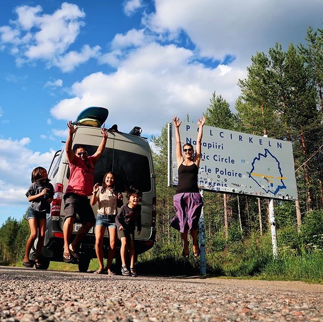 Worldschooling: Lối sống du mục thời kỹ thuật số của những gia đình ưa xê dịch, cho trẻ đi vòng quanh thế giới để dạy con những bài học vô giá - Ảnh 3. Worldschooling: Lối sống du mục thời kỹ thuật số của những gia đình ưa xê dịch, cho trẻ đi vòng quanh thế giới để dạy con những bài học vô giá - Ảnh 3.