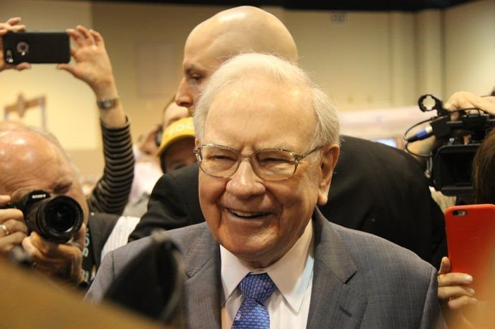 &quot;Lợi thế&quot; đặc biệt làm lên tên tuổi của huyền thoại đầu tư Warren Buffett: Thời gian - Ảnh 1.