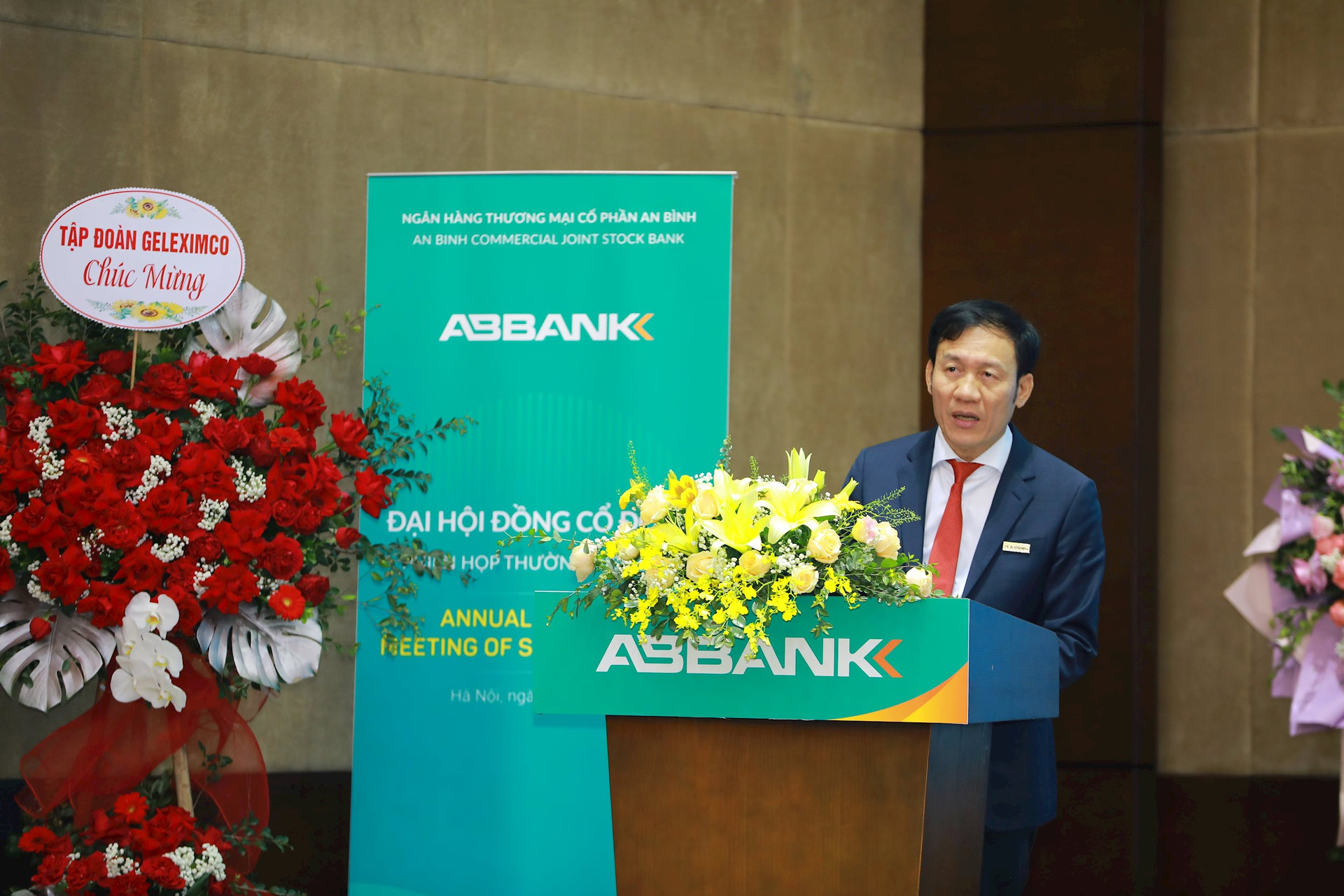Chủ tịch ABBank: Ngân hàng bồi thường 223 tỷ cho FWD, không ép khách hàng mua bảo hiểm - Ảnh 1.