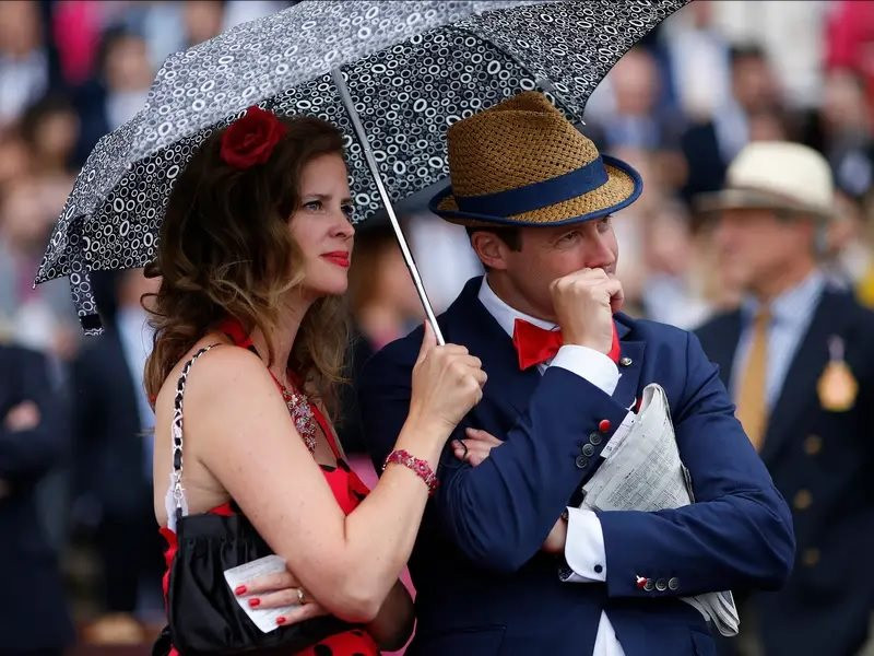 Bán nhà cho giới tỷ phú, môi giới bất động sản tiết lộ: Dễ dàng chuyển nhượng nhưng người giàu cũng mặc cả từng đồng - Ảnh 1.