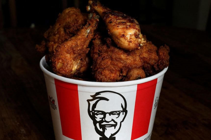 KFC đau đầu vì đại chiến thịt gà Mỹ: Bài toán muôn thuở của các nhà hàng khi lợi nhuận xung đột với chất lượng món ăn - Ảnh 1.