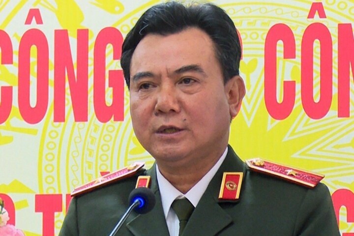 Cựu PGĐ Công an Hà Nội Nguyễn Anh Tuấn bị cáo buộc nhận 42,8 tỷ đồng 'chạy án' - Ảnh 1.