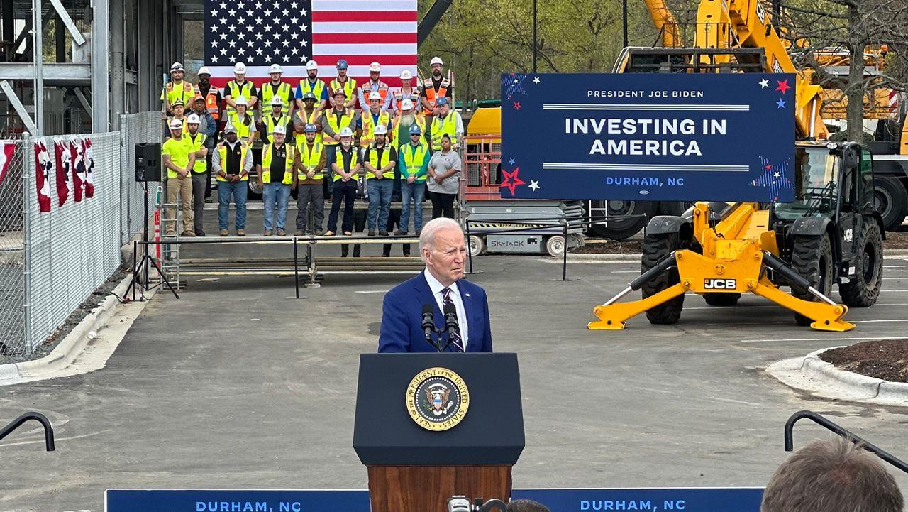 Tổng thống Mỹ nói về dự án nhà máy VinFast tại Mỹ: Đây là khoản đầu tư ý nghĩa! - Ảnh 1.