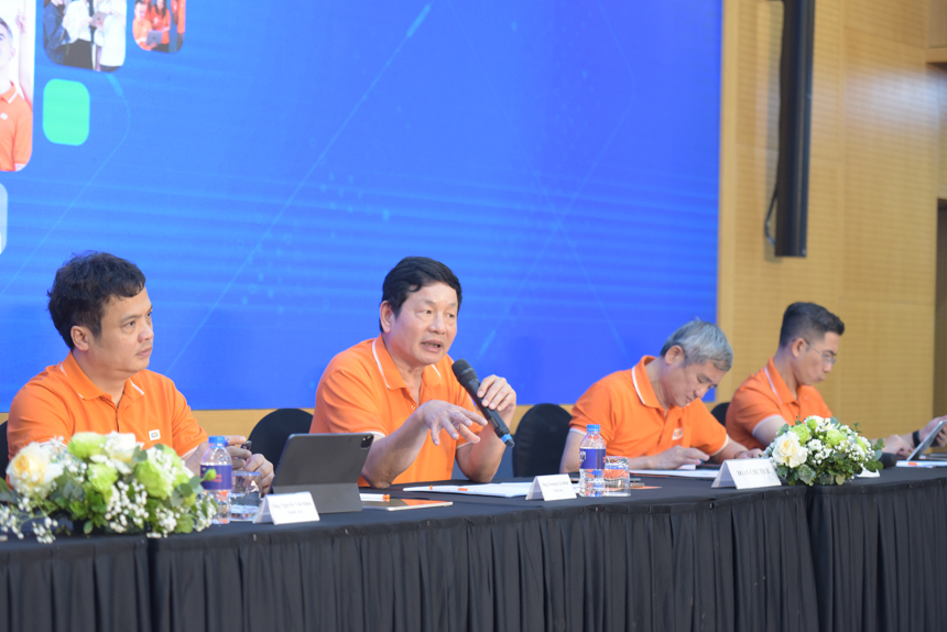 Ông Trương Gia Bình: 'FPT sẽ có 1 triệu nhân viên năm 2035' - Ảnh 1.