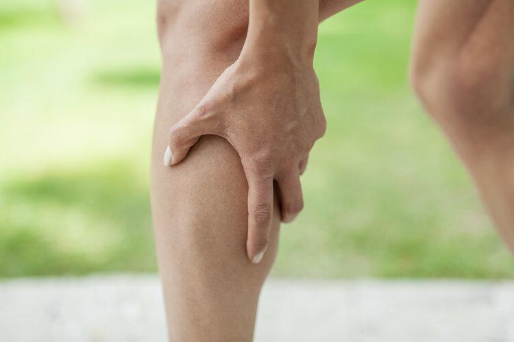 Cảnh báo ung thư nếu chân xuất hiện 5 dấu hiệu bất thường: Bệnh chuyển biến nặng, cần điều trị - Ảnh 2.