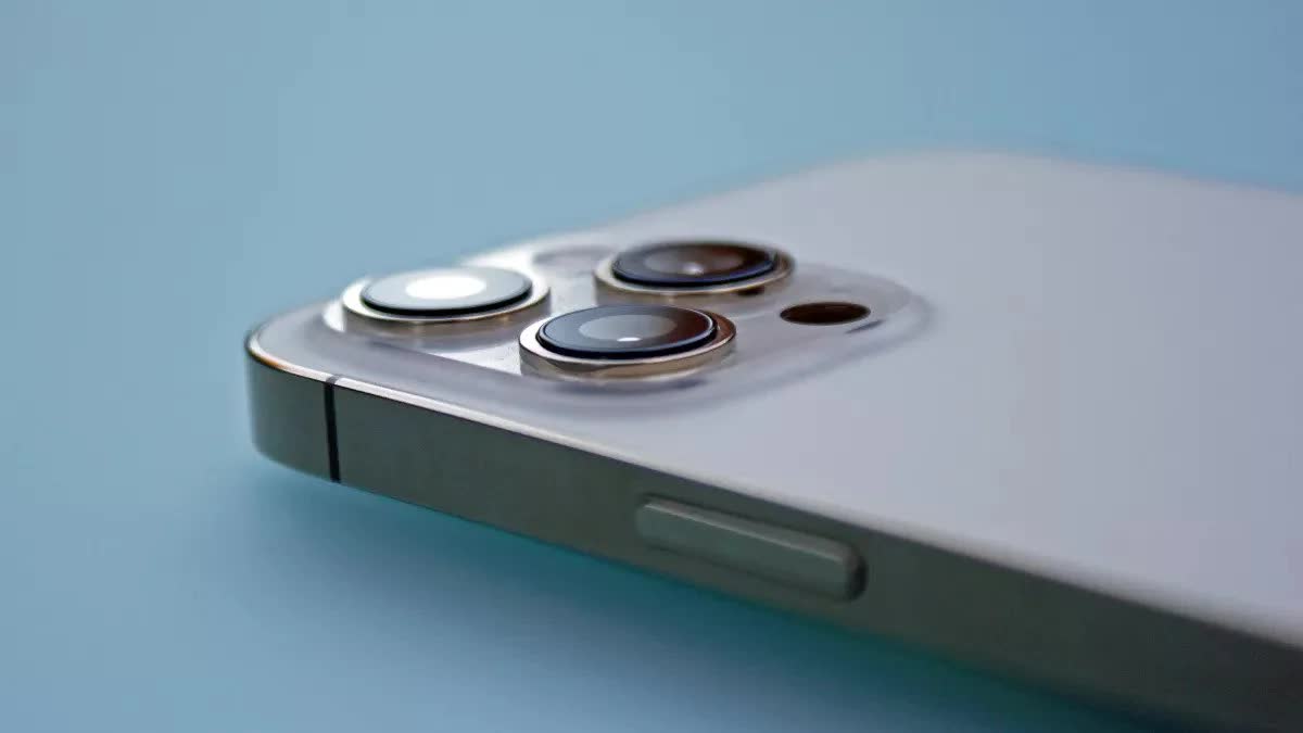 Không phải iPhone 14, đây mới là mẫu iPhone đang được 'săn lùng' nhất tại Việt Nam: Nhu cầu tìm mua tăng kỷ lục - Ảnh 3.