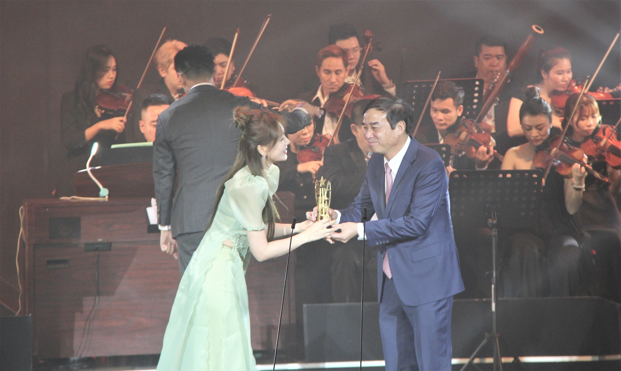 Nhà bà Nữ, Trấn Thành nhận giải phim Việt Nam, đạo diễn xuất sắc DANAFF I - Ảnh 5.