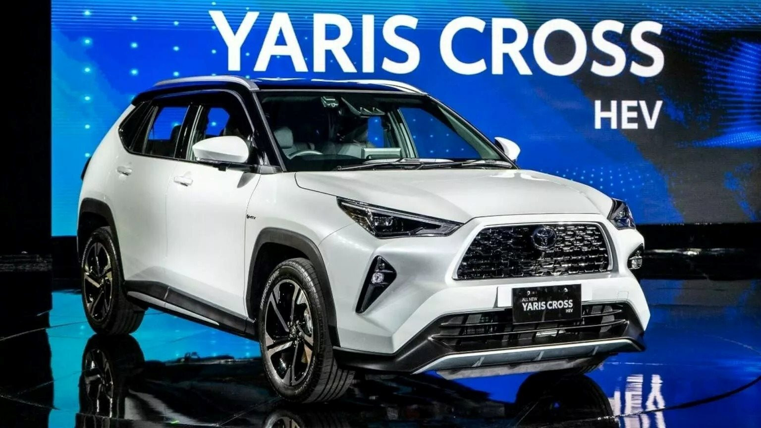Toyota Yaris Cross chính thức ra mắt tại Đông Nam Á: trang bị 'tận nóc', có cả bản hybrid đấu Kia Seltos, Hyundai Creta