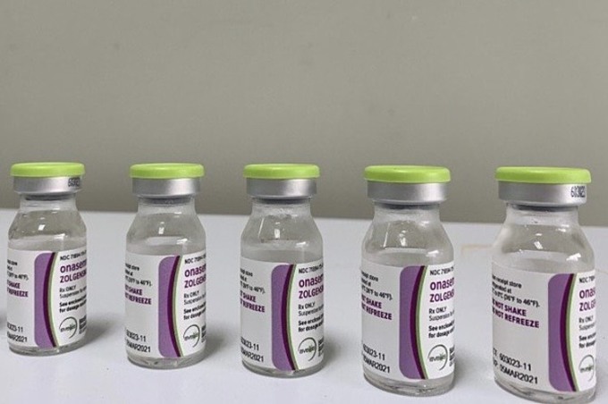 Bé trai 11 tháng tuổi 'trúng thưởng' liều thuốc đắt đỏ nhất thế giới trị giá gần 50 tỷ - Ảnh 1.