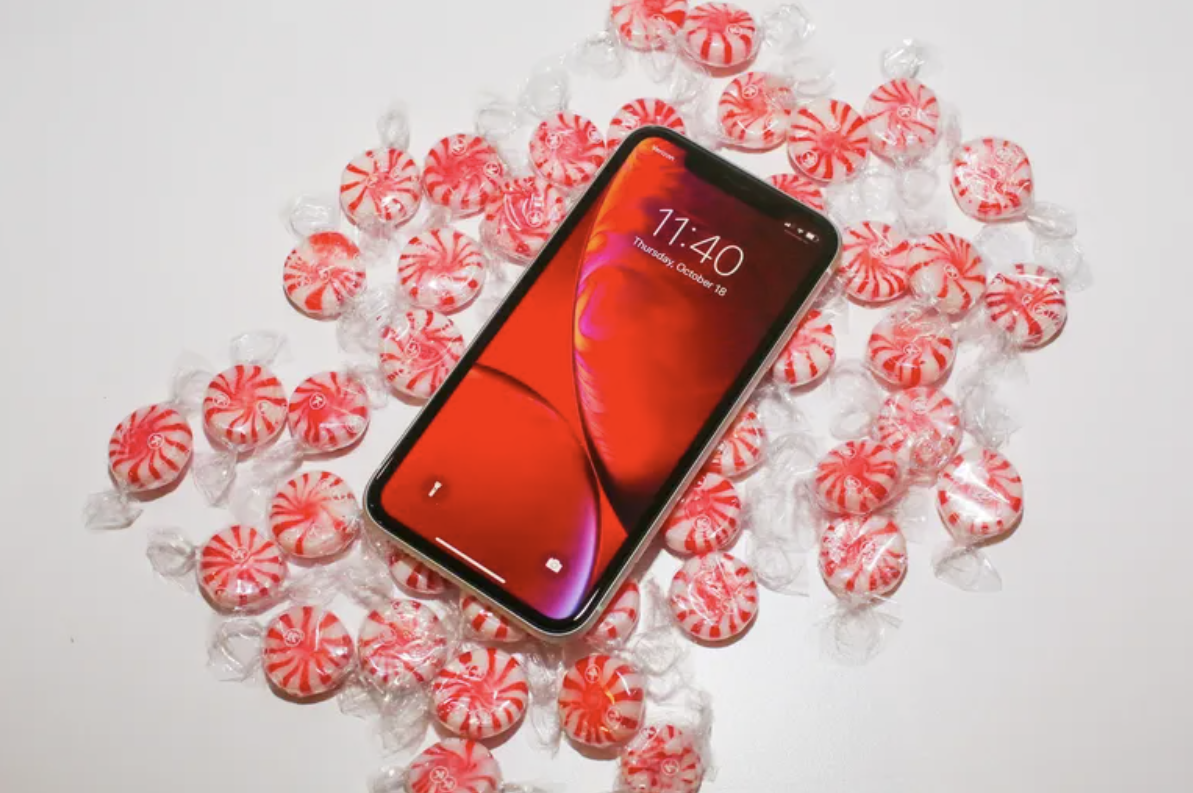 Hai mẫu iPhone đáng mua giá chưa đầy 5 triệu đồng: Từng làm bùng nổ cơn sốt toàn cầu, hào quang lấn át cả iPhone 14 - Ảnh 3. Hai mẫu iPhone đáng mua giá chưa đầy 5 triệu đồng: Từng làm bùng nổ cơn sốt toàn cầu, hào quang lấn át cả iPhone 14 - Ảnh 3.