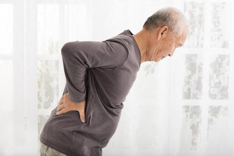 Có một kiểu đau lưng là tín hiệu của bệnh ung thư – Nhiều người phát hiện đã ở giai đoạn muôn, vô phương cứu chữa - Ảnh 3.