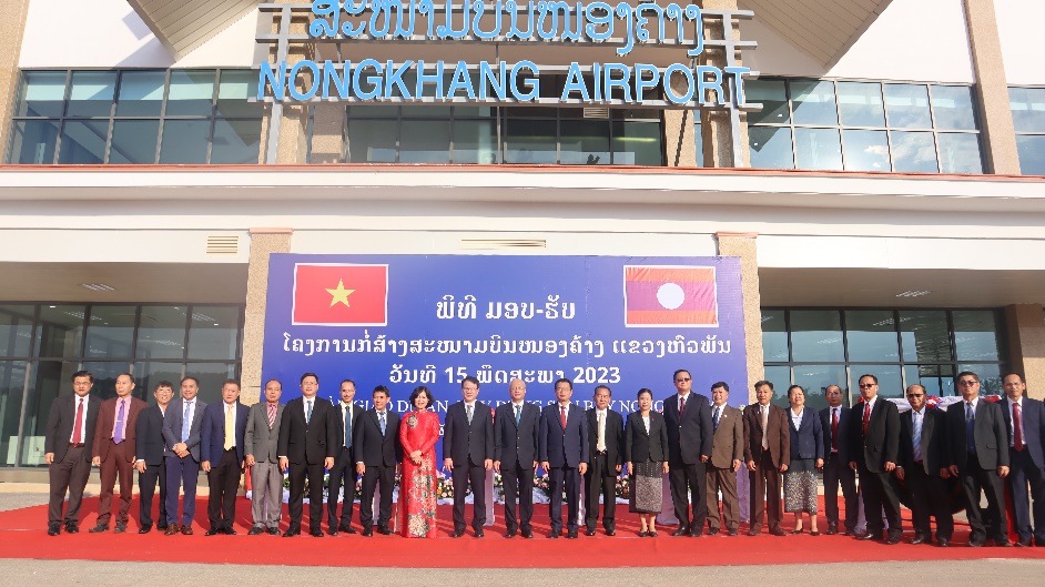 HAGL Agrico bàn giao sân bay Nong Khang - Lào - Ảnh 3. HAGL Agrico bàn giao sân bay Nong Khang - Lào - Ảnh 3.