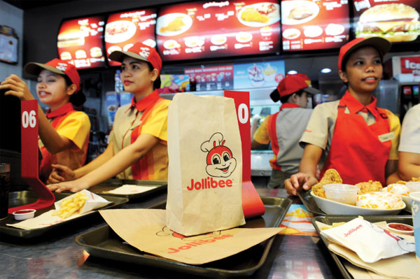 Từ bỏ Phở 24, Jolibee vẫn lãi lớn tại Việt Nam với 157 cửa hàng đồ ăn nhanh trong khi nhiều &quot;ông lớn fast food&quot; khác chật vật cạnh tranh với bún, phở, bánh mỳ - Ảnh 3.