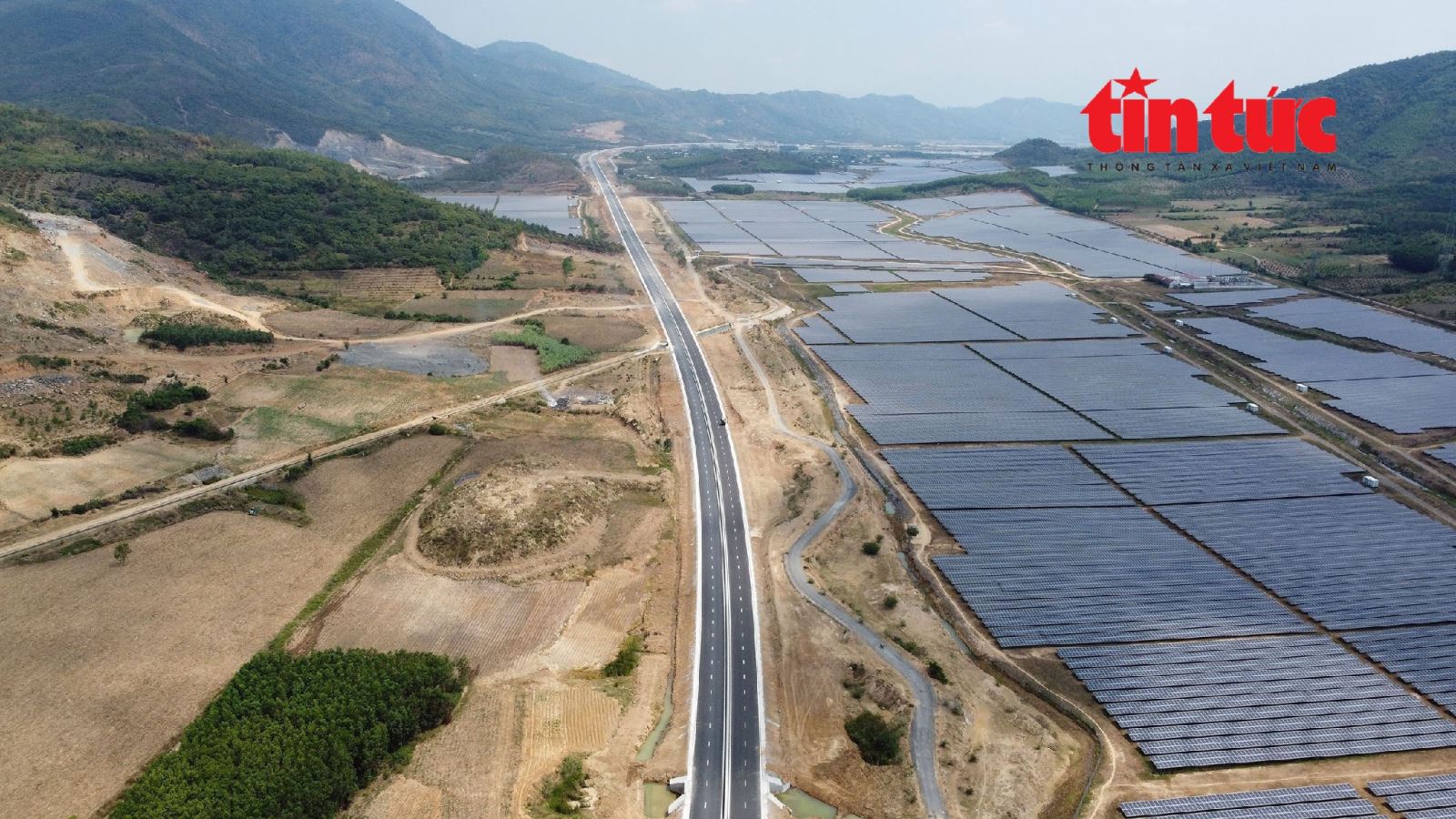 Ngắm hai cao tốc Nha Trang - Cam Lâm, Vĩnh Hảo - Phan Thiết dài 150 km đi vào khai thác - Ảnh 7.