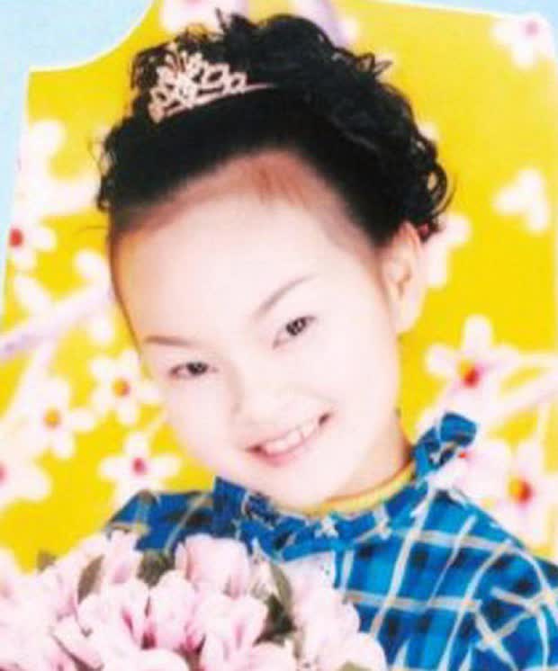 Thần đồng "chết yểu" đáng thương nhất Trung Quốc: Tuổi thơ bị chôn vùi khi 2 tuổi đã phải học lớp 1, để lại bức thư tuyệt mệnh đầy đau đớn về bi kịch đời mình - Ảnh 1.