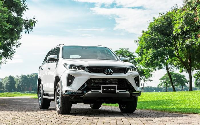 Hết thời bán 'bia kèm lạc', nhiều mẫu xe SUV gầm cao giảm giá sập sàn hơn 300 triệu đồng, còn được thêm quà tặng - Ảnh 5. Hết thời bán 'bia kèm lạc', nhiều mẫu xe SUV gầm cao giảm giá sập sàn hơn 300 triệu đồng, còn được thêm quà tặng - Ảnh 5.