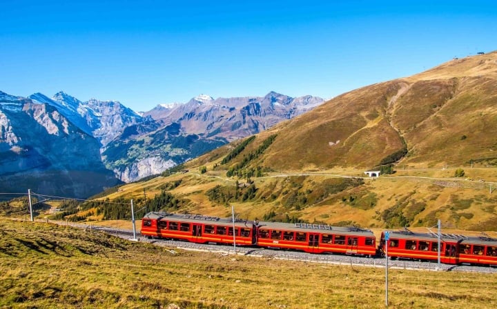 Tận mắt chiêm ngưỡng 3 tuyến đường sắt đẹp nhất ở Thuỵ Sĩ - Ảnh 6.