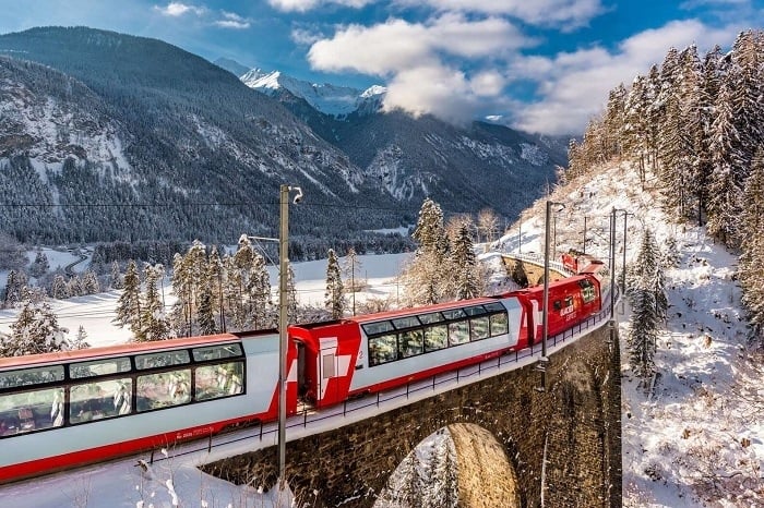 Tận mắt chiêm ngưỡng 3 tuyến đường sắt đẹp nhất ở Thuỵ Sĩ - Ảnh 2.
