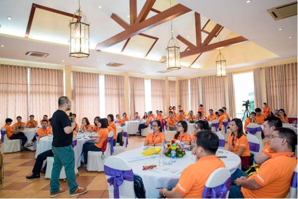 FSB hé lộ bộ câu hỏi cực chất phỏng vấn ứng viên giành học bổng MBA - MSE - Ảnh 1.