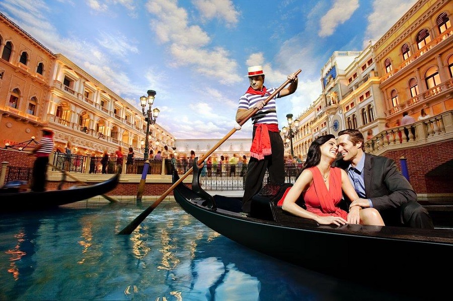 Tại sao “Thành phố nổi” Venice gần 2.000 năm vẫn đứng vững dù xây bằng nền gỗ? - Ảnh 2. Chiêm Ngưỡng Vẻ Đẹp Của Venice - Thành Phố Lãng Mạn Nhất Thế Giới