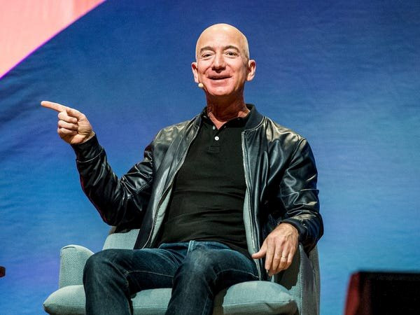 5 bí quyết đầu tư của ông chủ Amazon Jeff Bezos: Giúp thu phục khách hàng, giữ chân đối tác, khiến đối thủ phải nể phục - Ảnh 2.