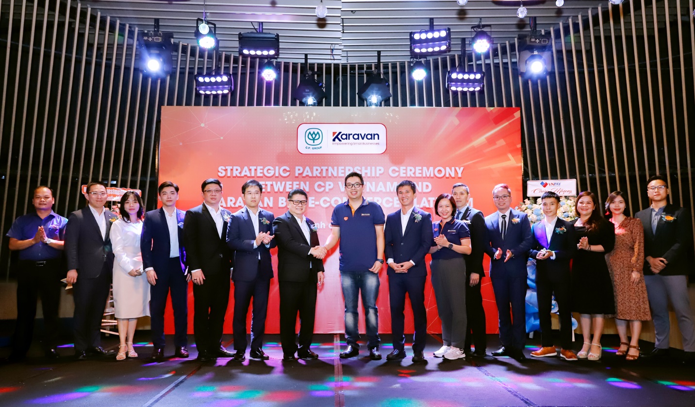 Karavan & C.P. Việt Nam trở thành đối tác chiến lược - Ảnh 1. Karavan & C.P. Việt Nam trở thành đối tác chiến lược - Ảnh 1.