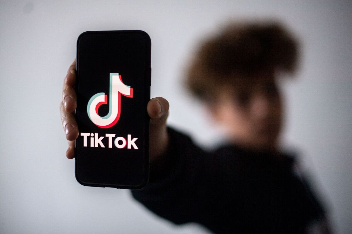 TikTok thử nghiệm tích hợp chatbot vào thuật toán - Ảnh 2.