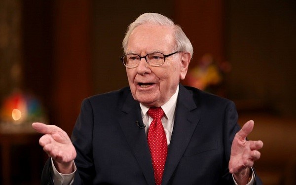 Bạn thân Warren Buffett tiết lộ bí quyết tránh phạm sai lầm trong đầu tư, &quot;Thần chứng khoán&quot; học lỏm và đã thành công - Ảnh 2.