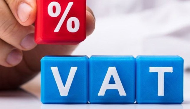 Chính phủ đề nghị Quốc hội xem xét giảm thuế VAT tại kỳ họp tháng 5 - Ảnh 1.