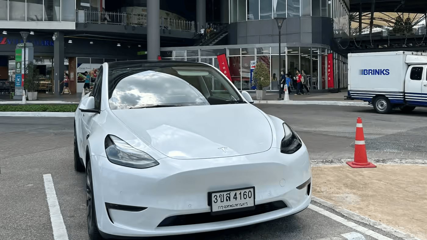Tesla mạnh tay đầu tư vào quốc gia Đông Nam Á này để không bị xe điện Trung Quốc "bỏ lại phía sau" - Ảnh 1.