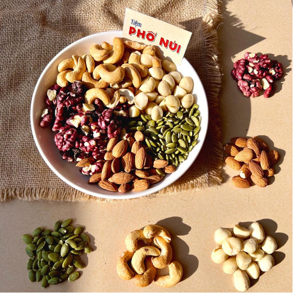 Tiệm Phố Núi - Lựa chọn hạt dinh dưỡng nhập khẩu hay nội địa thì tốt hơn? - Ảnh 2.