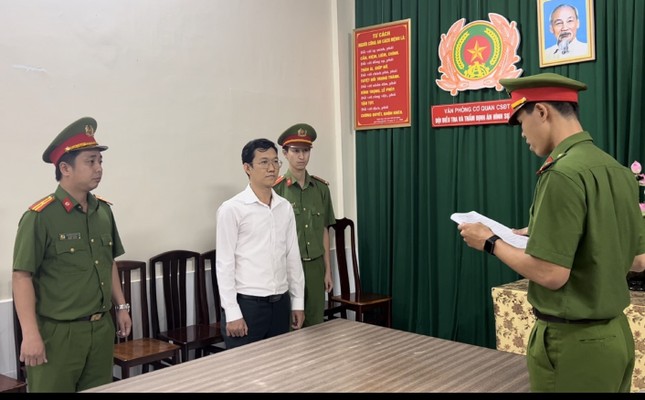 Phân công thẩm phán thụ lý vụ án bà Nguyễn Phương Hằng - Ảnh 3.
