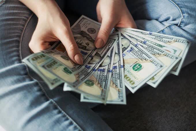 2 vợ chồng có 8 nguồn thu nhập từ nghề tay trái, kiếm hơn 70 tỷ/năm: ‘Đừng mắc 4 SAI LẦM tai hại này, tiền sẽ tự tìm đến!’ - Ảnh 3. 2 vợ chồng có 8 nguồn thu nhập từ nghề tay trái, kiếm hơn 70 tỷ/năm: ‘Đừng mắc 4 SAI LẦM tai hại này, tiền sẽ tự tìm đến!’ - Ảnh 3.