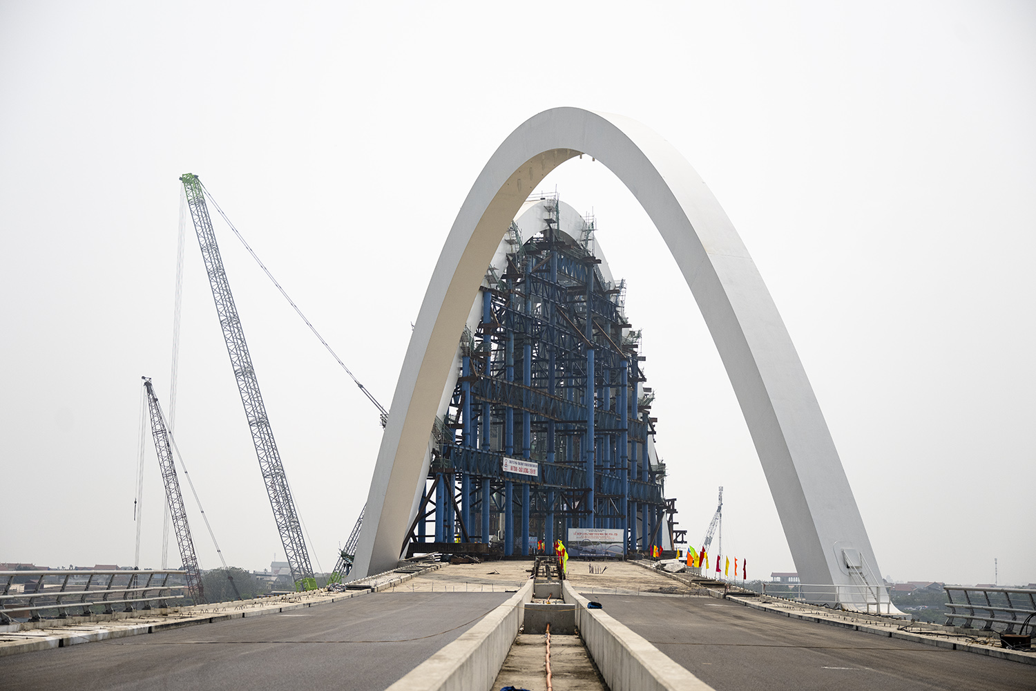 Những DN "đằng sau" chiếc cầu Phật Tích gần 2.000 tỷ bắc qua sông Đuống, với 5 vòm thép cao nhất Việt Nam - Ảnh 7.